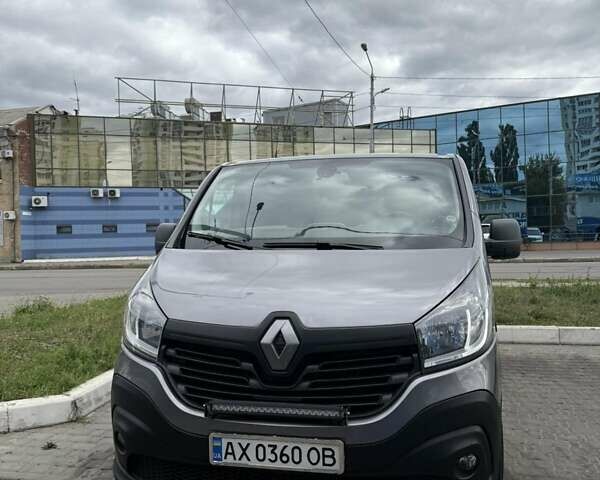 Серый Рено Трафик, объемом двигателя 1.6 л и пробегом 228 тыс. км за 17200 $, фото 5 на Automoto.ua