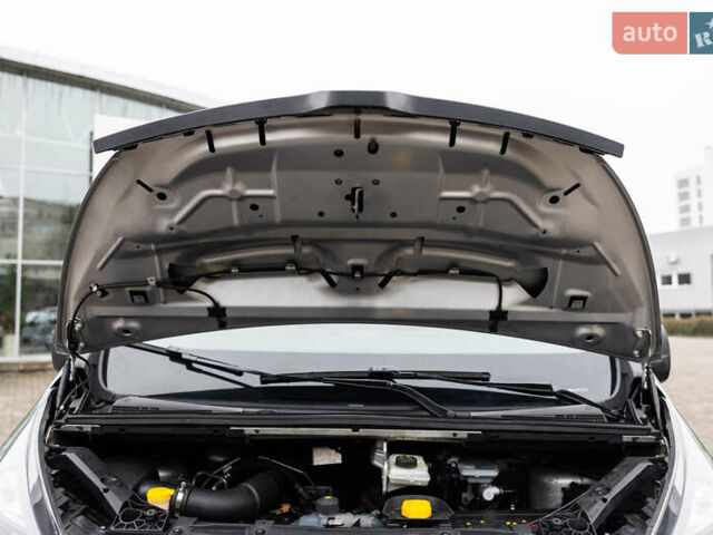 Серый Рено Трафик, объемом двигателя 1.6 л и пробегом 237 тыс. км за 16800 $, фото 60 на Automoto.ua