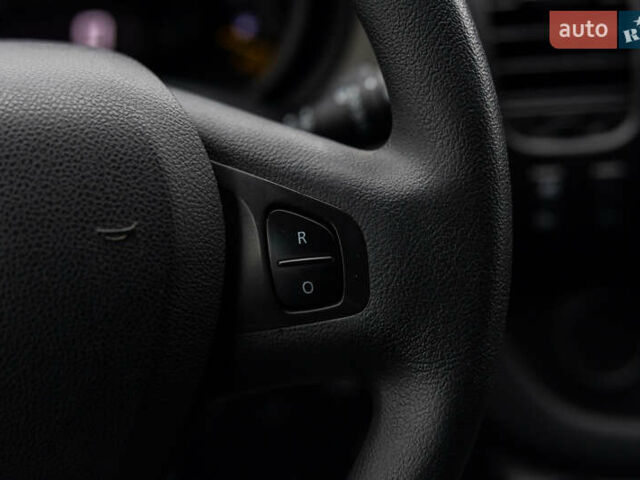 Серый Рено Трафик, объемом двигателя 1.6 л и пробегом 237 тыс. км за 16800 $, фото 22 на Automoto.ua