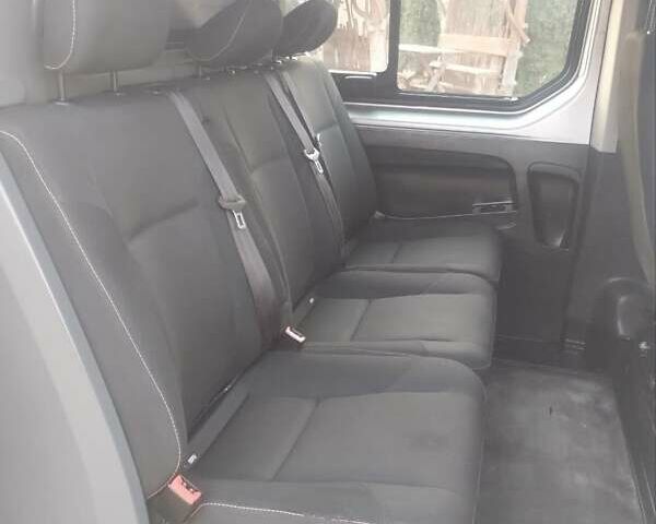 Серый Рено Трафик, объемом двигателя 1.6 л и пробегом 229 тыс. км за 17200 $, фото 22 на Automoto.ua