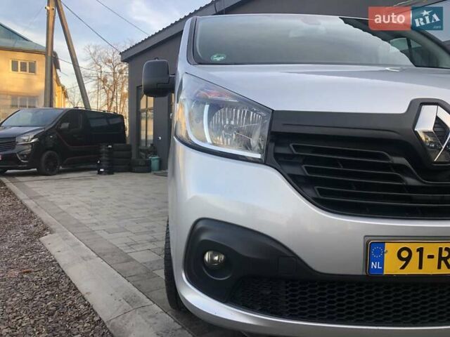 Серый Рено Трафик, объемом двигателя 1.6 л и пробегом 192 тыс. км за 15950 $, фото 6 на Automoto.ua