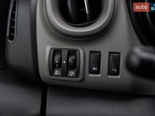 Серый Рено Трафик, объемом двигателя 1.6 л и пробегом 237 тыс. км за 16800 $, фото 26 на Automoto.ua