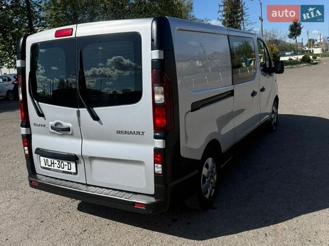 Серый Рено Трафик, объемом двигателя 1.6 л и пробегом 186 тыс. км за 16500 $, фото 13 на Automoto.ua