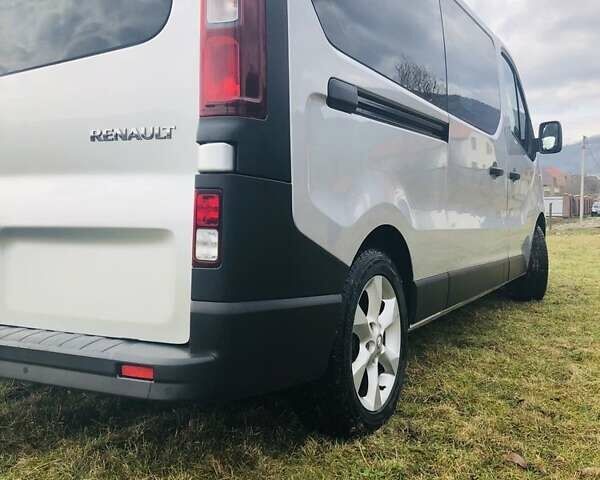 Сірий Рено Трафік, об'ємом двигуна 1.6 л та пробігом 220 тис. км за 14800 $, фото 5 на Automoto.ua