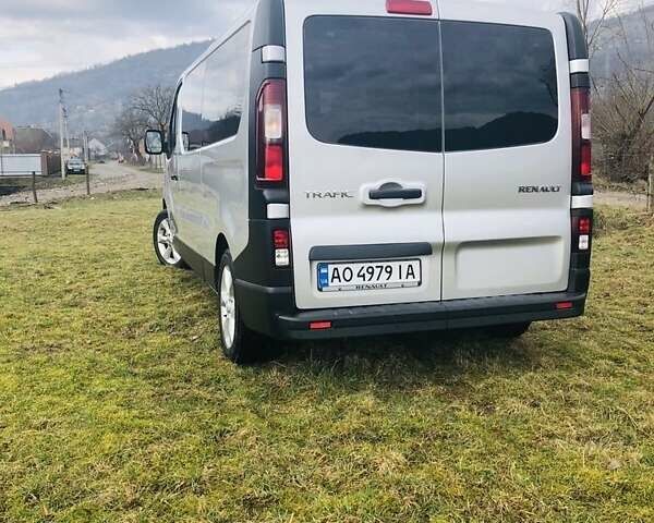 Сірий Рено Трафік, об'ємом двигуна 1.6 л та пробігом 220 тис. км за 14800 $, фото 6 на Automoto.ua