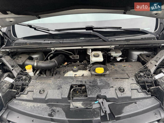 Серый Рено Трафик, объемом двигателя 1.6 л и пробегом 194 тыс. км за 17500 $, фото 14 на Automoto.ua