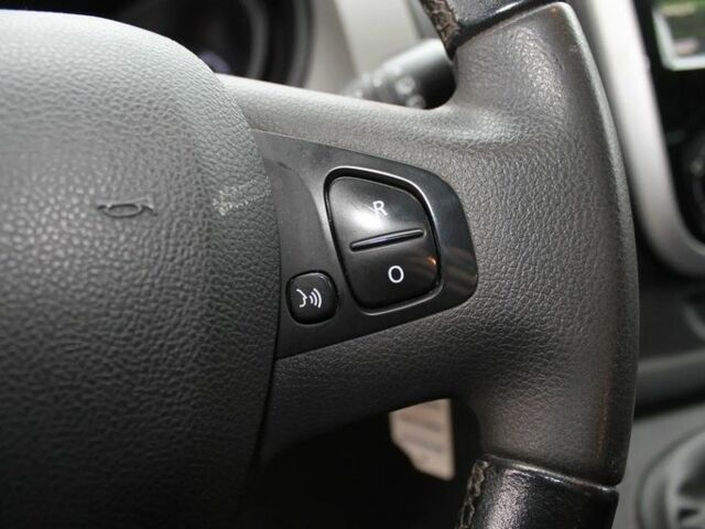 Серый Рено Трафик, объемом двигателя 1.6 л и пробегом 126 тыс. км за 10500 $, фото 16 на Automoto.ua