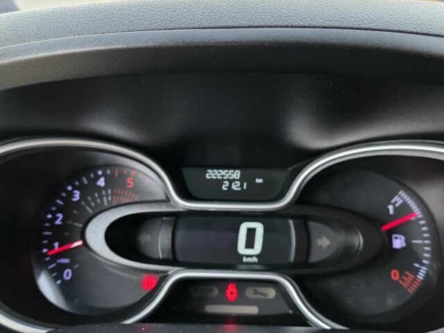 Серый Рено Трафик, объемом двигателя 1.6 л и пробегом 225 тыс. км за 24372 $, фото 6 на Automoto.ua