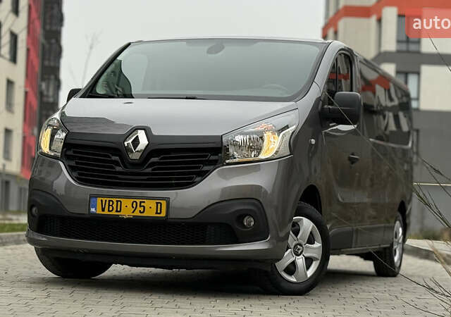 Серый Рено Трафик, объемом двигателя 1.6 л и пробегом 231 тыс. км за 16950 $, фото 6 на Automoto.ua