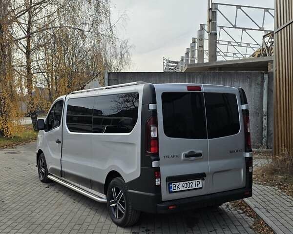 Сірий Рено Трафік, об'ємом двигуна 1.6 л та пробігом 225 тис. км за 24351 $, фото 9 на Automoto.ua