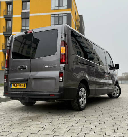 Серый Рено Трафик, объемом двигателя 1.6 л и пробегом 231 тыс. км за 16950 $, фото 11 на Automoto.ua