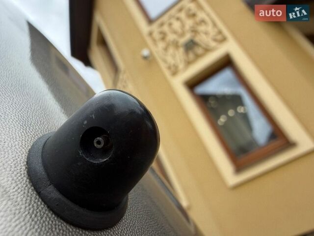 Серый Рено Трафик, объемом двигателя 1.6 л и пробегом 249 тыс. км за 17950 $, фото 32 на Automoto.ua