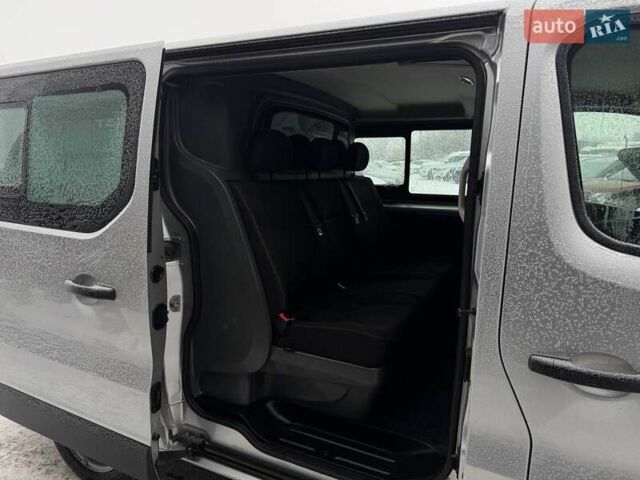 Сірий Рено Трафік, об'ємом двигуна 1.6 л та пробігом 248 тис. км за 18000 $, фото 30 на Automoto.ua