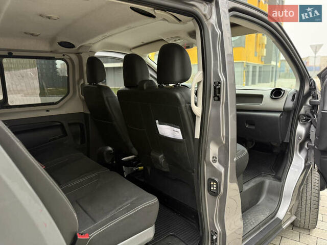 Серый Рено Трафик, объемом двигателя 1.6 л и пробегом 231 тыс. км за 16950 $, фото 26 на Automoto.ua