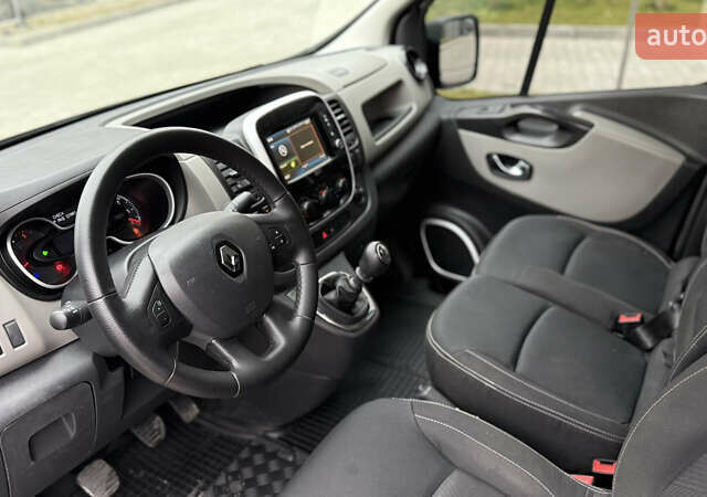 Серый Рено Трафик, объемом двигателя 1.6 л и пробегом 231 тыс. км за 16950 $, фото 18 на Automoto.ua