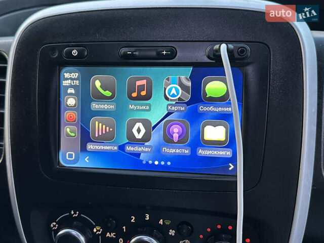 Серый Рено Трафик, объемом двигателя 2 л и пробегом 157 тыс. км за 27300 $, фото 39 на Automoto.ua