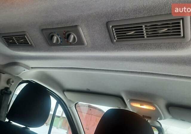 Сірий Рено Трафік, об'ємом двигуна 1.6 л та пробігом 237 тис. км за 19300 $, фото 37 на Automoto.ua