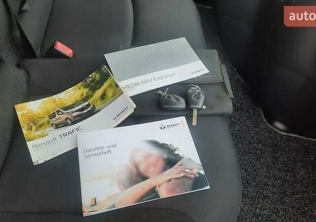 Сірий Рено Трафік, об'ємом двигуна 1.6 л та пробігом 237 тис. км за 19300 $, фото 72 на Automoto.ua