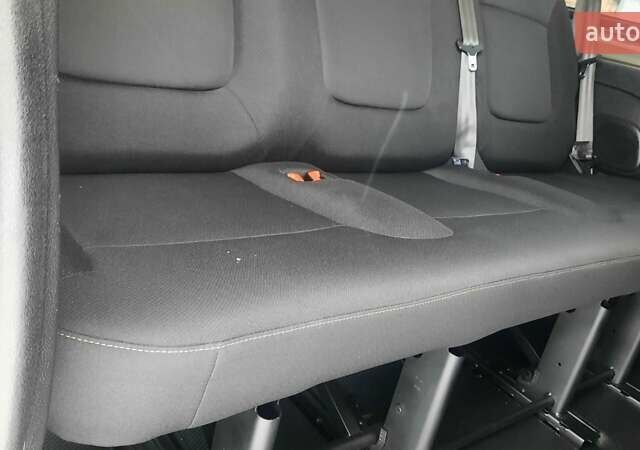 Сірий Рено Трафік, об'ємом двигуна 1.6 л та пробігом 237 тис. км за 19300 $, фото 39 на Automoto.ua