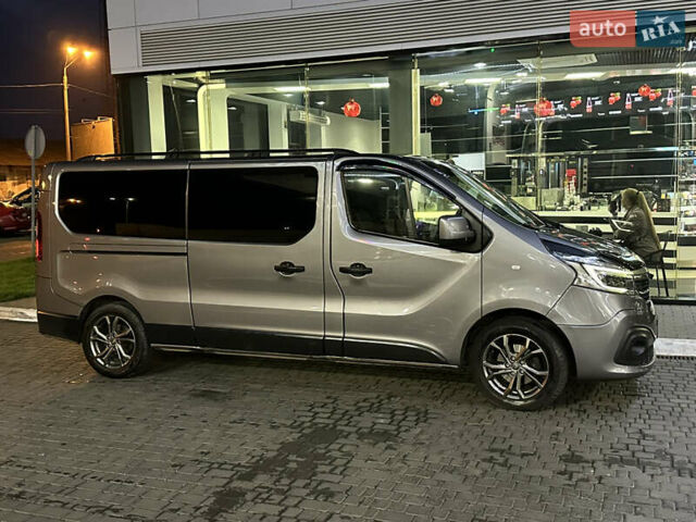 Серый Рено Трафик, объемом двигателя 2 л и пробегом 157 тыс. км за 27300 $, фото 15 на Automoto.ua