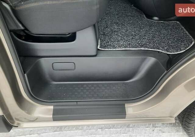 Сірий Рено Трафік, об'ємом двигуна 1.6 л та пробігом 237 тис. км за 19300 $, фото 27 на Automoto.ua