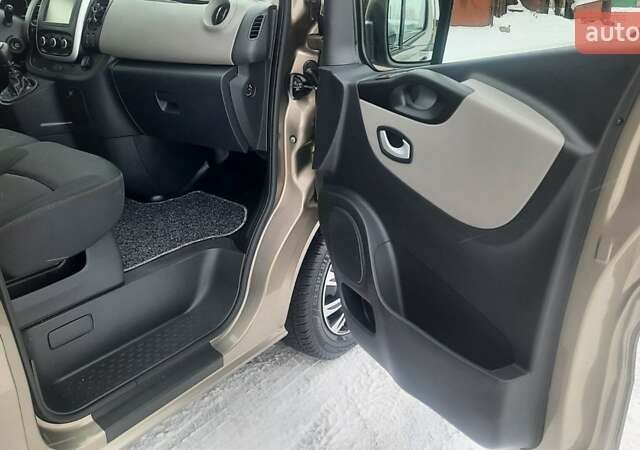 Сірий Рено Трафік, об'ємом двигуна 1.6 л та пробігом 237 тис. км за 19300 $, фото 26 на Automoto.ua