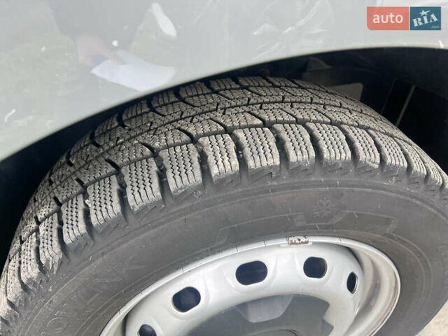 Серый Рено Трафик, объемом двигателя 1.6 л и пробегом 204 тыс. км за 16900 $, фото 7 на Automoto.ua