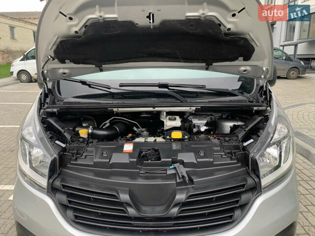 Серый Рено Трафик, объемом двигателя 1.6 л и пробегом 248 тыс. км за 16950 $, фото 28 на Automoto.ua