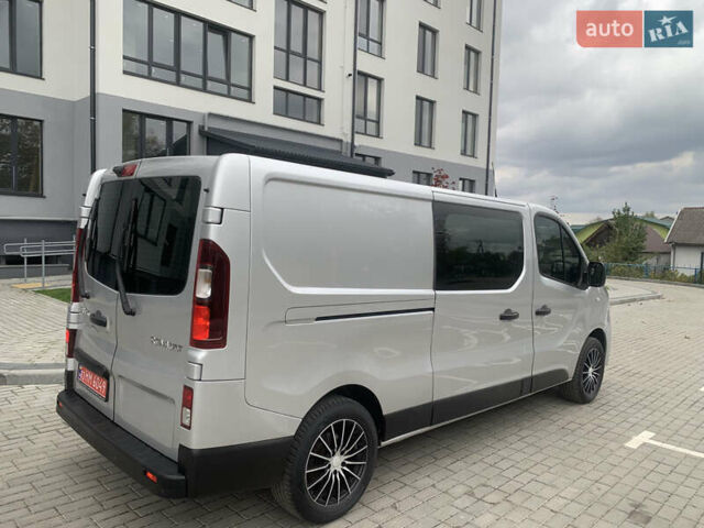 Серый Рено Трафик, объемом двигателя 1.6 л и пробегом 248 тыс. км за 16950 $, фото 5 на Automoto.ua
