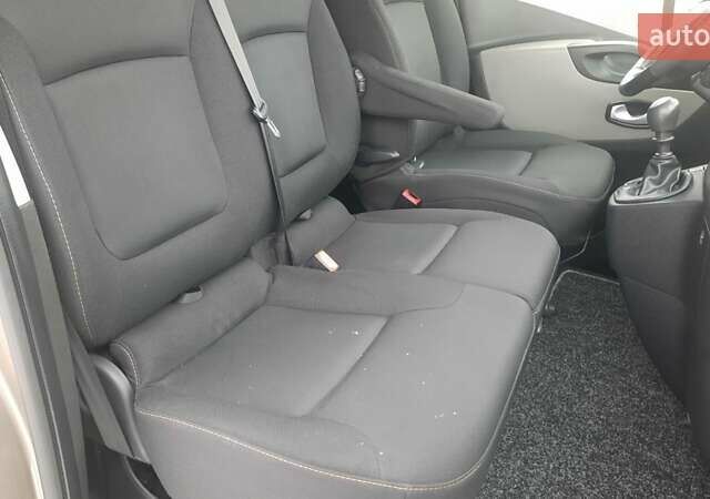 Сірий Рено Трафік, об'ємом двигуна 1.6 л та пробігом 237 тис. км за 19300 $, фото 28 на Automoto.ua