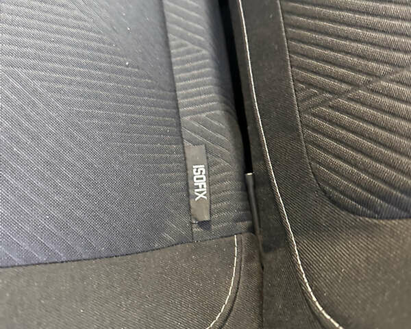 Серый Рено Трафик, объемом двигателя 1.6 л и пробегом 167 тыс. км за 18500 $, фото 20 на Automoto.ua