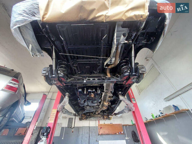 Серый Рено Трафик, объемом двигателя 2 л и пробегом 157 тыс. км за 27300 $, фото 75 на Automoto.ua