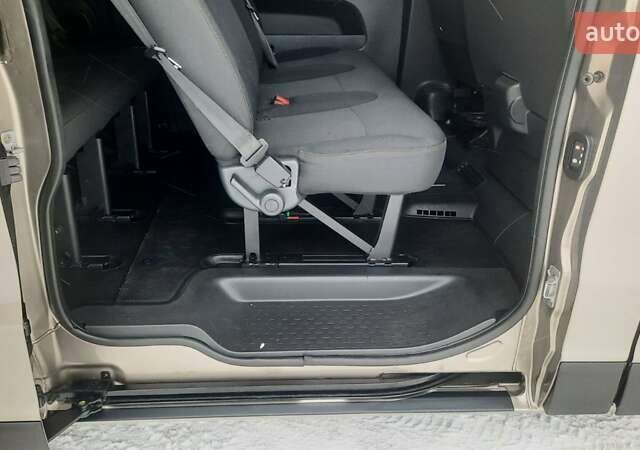 Сірий Рено Трафік, об'ємом двигуна 1.6 л та пробігом 237 тис. км за 19300 $, фото 35 на Automoto.ua