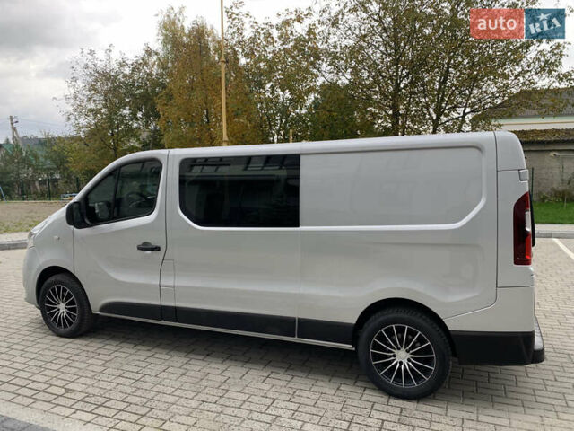 Серый Рено Трафик, объемом двигателя 1.6 л и пробегом 248 тыс. км за 16950 $, фото 24 на Automoto.ua