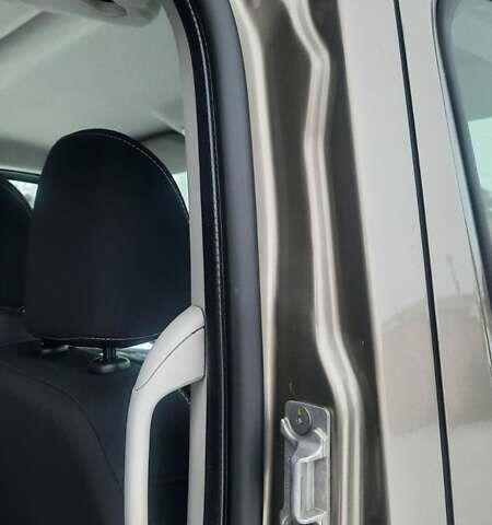 Сірий Рено Трафік, об'ємом двигуна 1.6 л та пробігом 237 тис. км за 19300 $, фото 38 на Automoto.ua