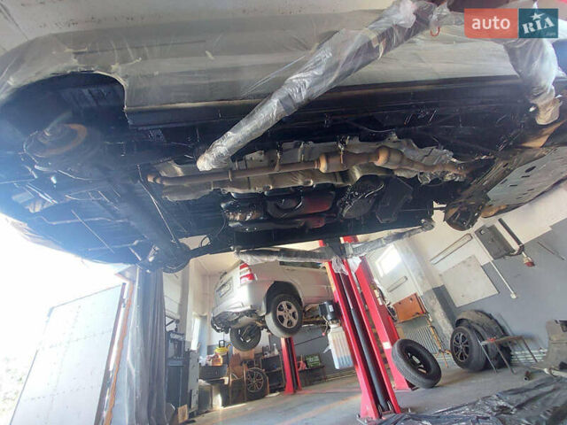 Серый Рено Трафик, объемом двигателя 2 л и пробегом 157 тыс. км за 27300 $, фото 76 на Automoto.ua