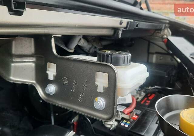 Сірий Рено Трафік, об'ємом двигуна 1.6 л та пробігом 237 тис. км за 19300 $, фото 68 на Automoto.ua