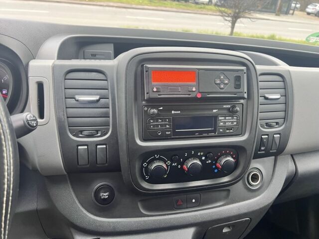 Серый Рено Трафик, объемом двигателя 1.6 л и пробегом 204 тыс. км за 16900 $, фото 10 на Automoto.ua