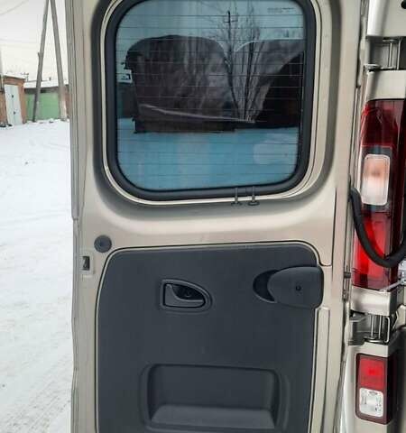 Сірий Рено Трафік, об'ємом двигуна 1.6 л та пробігом 237 тис. км за 19300 $, фото 45 на Automoto.ua