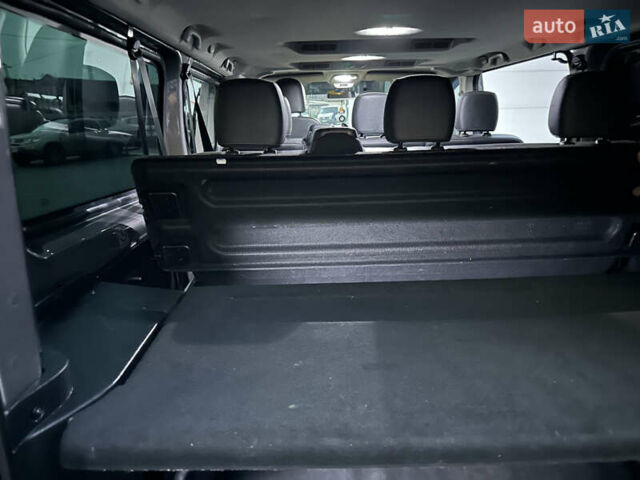 Серый Рено Трафик, объемом двигателя 2 л и пробегом 157 тыс. км за 27300 $, фото 73 на Automoto.ua