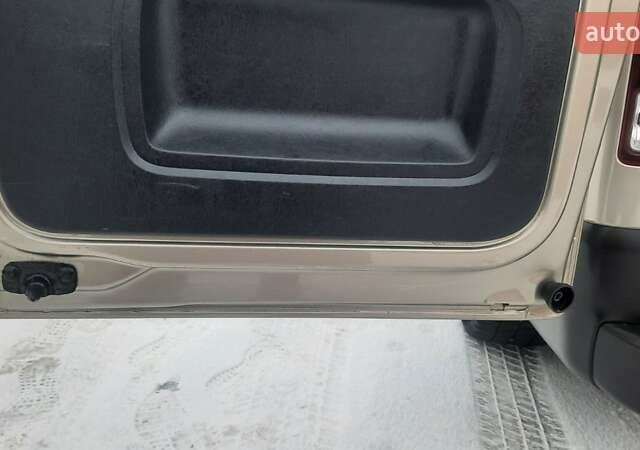 Сірий Рено Трафік, об'ємом двигуна 1.6 л та пробігом 237 тис. км за 19300 $, фото 58 на Automoto.ua