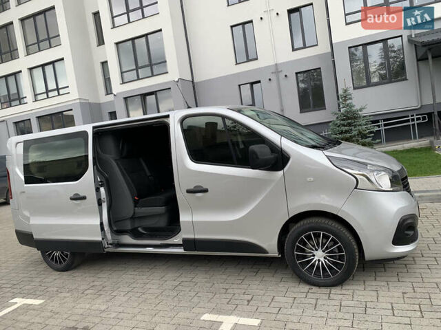 Серый Рено Трафик, объемом двигателя 1.6 л и пробегом 248 тыс. км за 16950 $, фото 20 на Automoto.ua