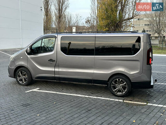 Серый Рено Трафик, объемом двигателя 2 л и пробегом 157 тыс. км за 27300 $, фото 9 на Automoto.ua