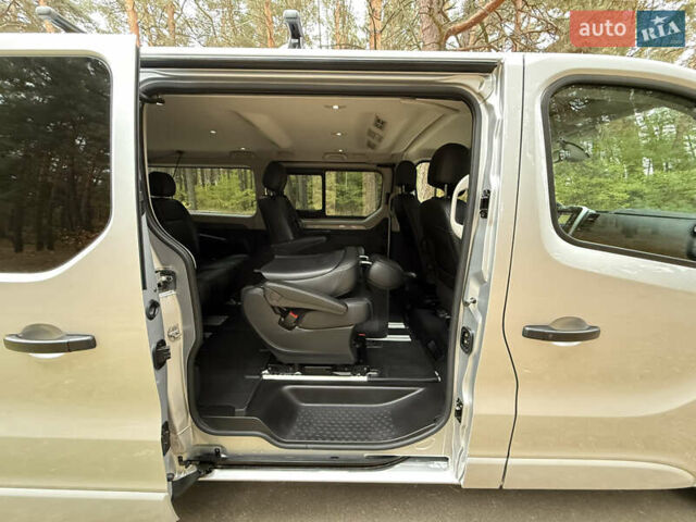 Сірий Рено Трафік, об'ємом двигуна 2 л та пробігом 135 тис. км за 34800 $, фото 86 на Automoto.ua