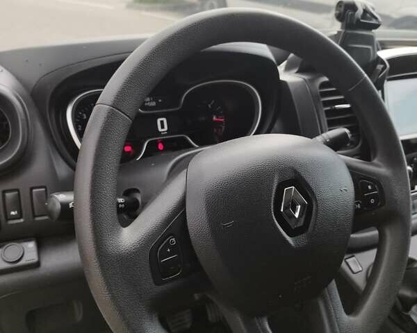 Серый Рено Трафик, объемом двигателя 2 л и пробегом 212 тыс. км за 16300 $, фото 26 на Automoto.ua