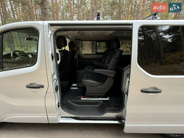 Сірий Рено Трафік, об'ємом двигуна 2 л та пробігом 135 тис. км за 34800 $, фото 59 на Automoto.ua