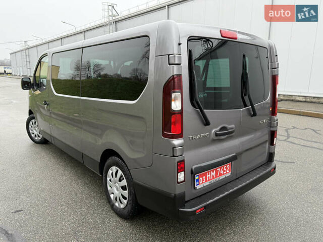 Серый Рено Трафик, объемом двигателя 2 л и пробегом 275 тыс. км за 24800 $, фото 23 на Automoto.ua