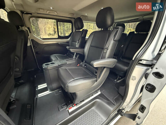 Сірий Рено Трафік, об'ємом двигуна 2 л та пробігом 135 тис. км за 34800 $, фото 61 на Automoto.ua