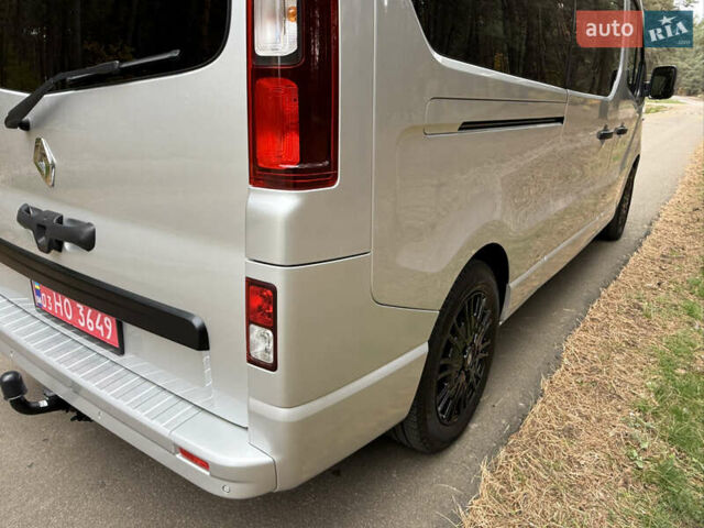 Сірий Рено Трафік, об'ємом двигуна 2 л та пробігом 135 тис. км за 34800 $, фото 114 на Automoto.ua