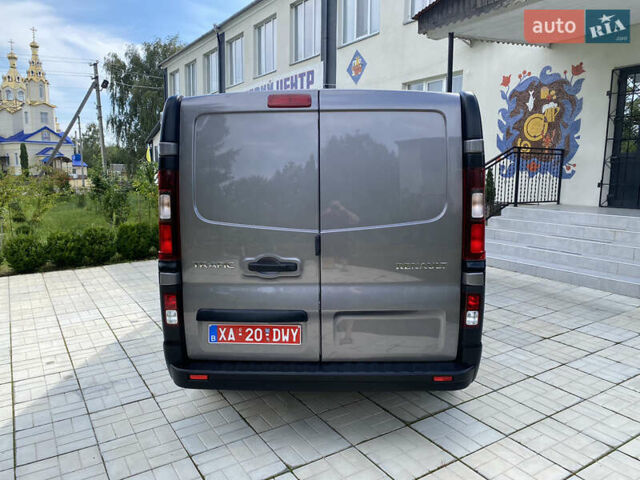 Серый Рено Трафик, объемом двигателя 2 л и пробегом 245 тыс. км за 17500 $, фото 12 на Automoto.ua